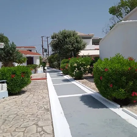 Kefalonia & Hotel 2*