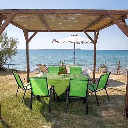 Kefalonia & Hotel 2*