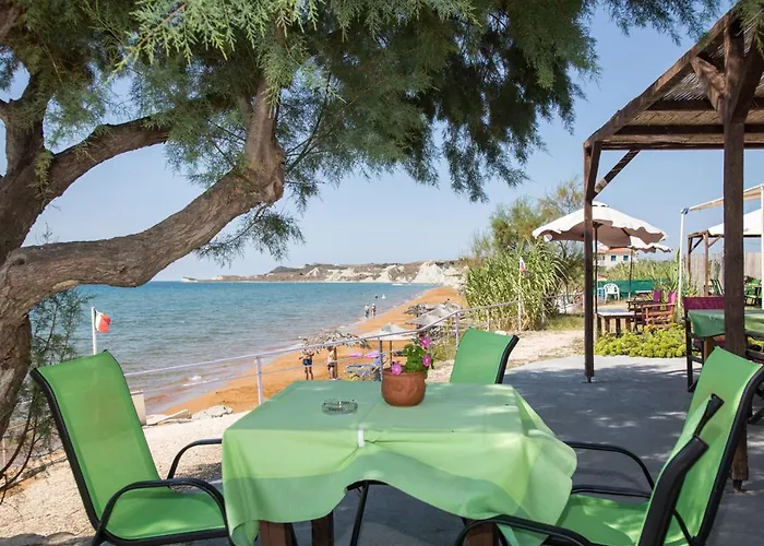 Kefalonia & Hotel 2*